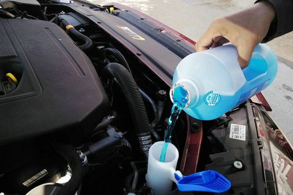 玻璃水泡沫多如何處理,玻璃水泡沫用什么消泡劑好?